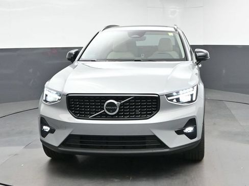 New 2026 Volvo XC40 B5 Plus w/ Protection Package Premier AWD/4WD image 3