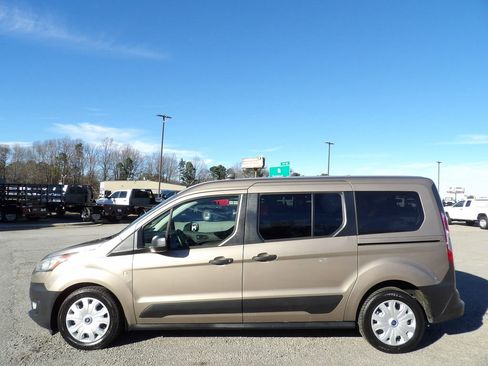 Used 2020 Ford Transit Connect XL image 56