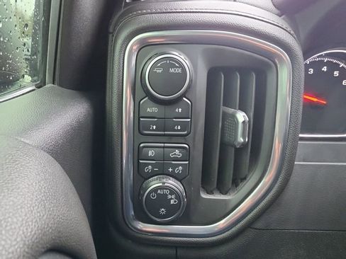 Used 2020 Chevrolet Silverado 1500 LT Trail Boss image 12