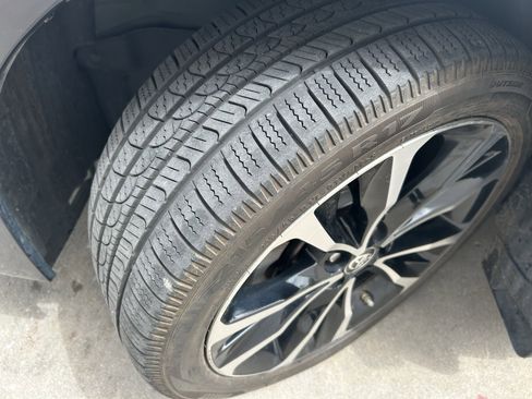 Used 2017 Toyota Corolla XSE w/ Carpet Mat Package (TMS) FWD image 11