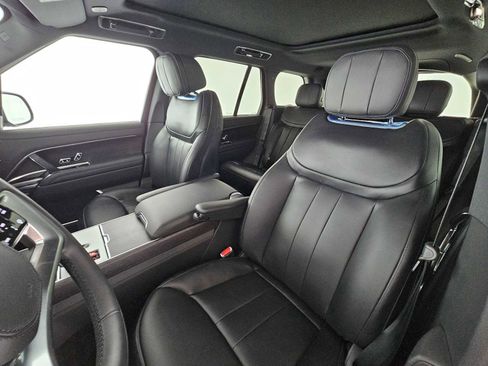 New 2025 Land Rover Range Rover SE image 20