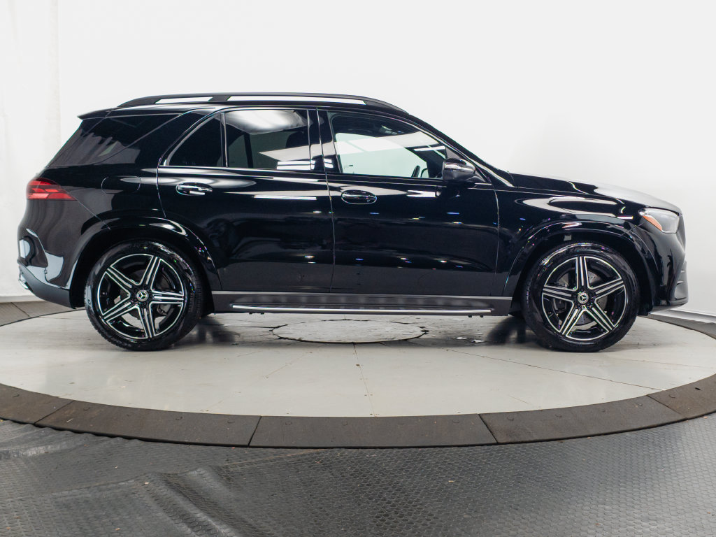Used 2026 Mercedes-Benz GLE 450 4MATIC w/ Driver Assistance Package image 32