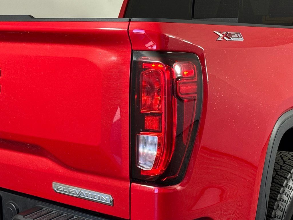 Certified 2025 GMC Sierra 1500 Elevation w/ Preferred Package AWD/4WD image 8