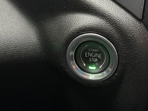 Used 2022 Chevrolet Silverado 3500 LT w/ Convenience Package image 18