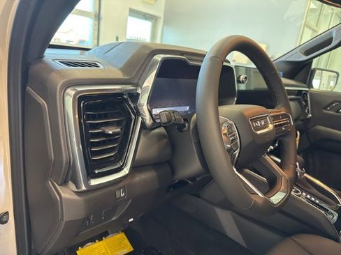 New 2026 GMC Canyon Elevation w/ Convenience Package image 18
