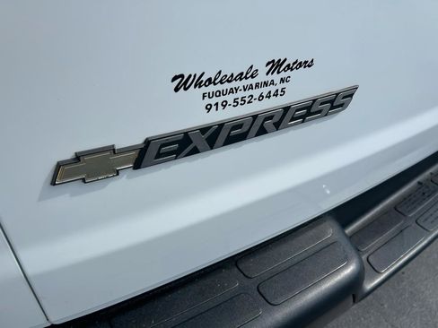 Used 2022 Chevrolet Express 2500 w/ Driver Convenience Package image 31