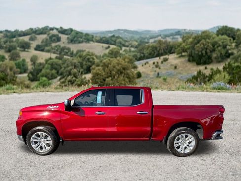 Used 2025 Chevrolet Silverado 1500 LTZ w/ Z71 Off-Road Package AWD/4WD image 3