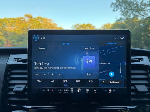 Used 2024 Ford Transit 350 XLT image 23