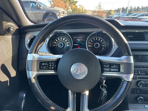 Used 2014 Ford Mustang GT image 18