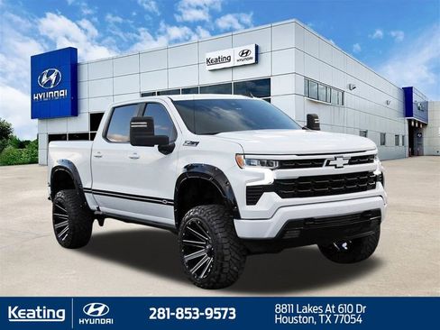 Used 2024 Chevrolet Silverado 1500 RST w/ Z71 Off-Road Package image 3