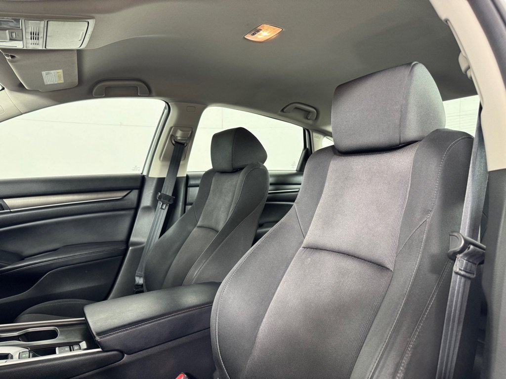 Used 2018 Honda Accord LX image 12