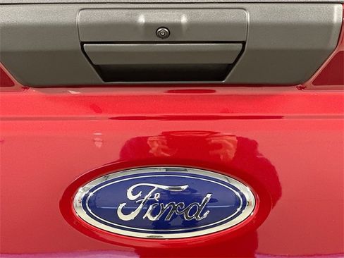 New 2026 Ford F250 XLT w/ FX4 Off-Road Package image 21