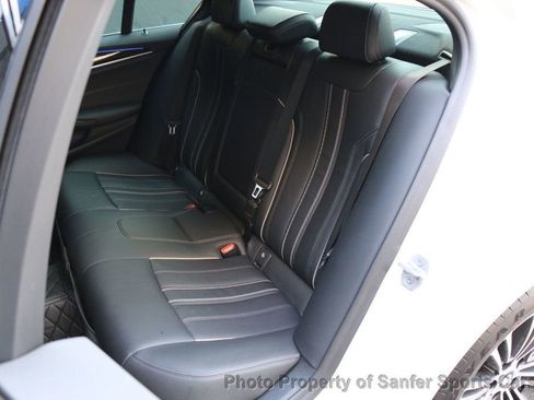 Used 2020 BMW 540i image 31