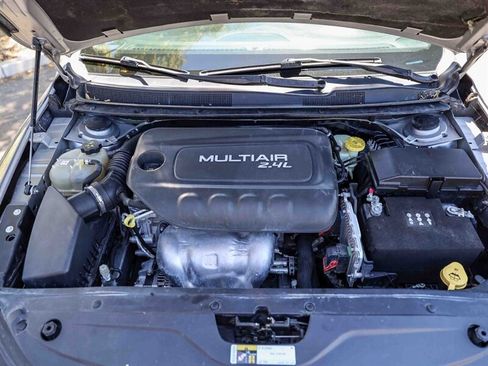Used 2015 Chrysler 200 Limited w/ Convenience Group FWD image 33