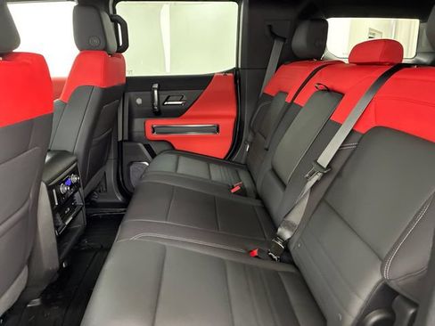 Certified 2026 GMC Hummer EV 3X w/ Carbon Fiber Edition Package AWD/4WD image 18