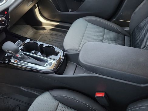 New 2026 Chevrolet Trax LT w/ LT Convenience Package image 25