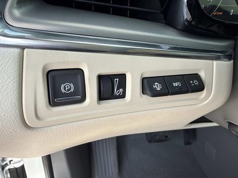 New 2026 Cadillac XT5 Premium Luxury w/ Driver Assist Package AWD/4WD image 31
