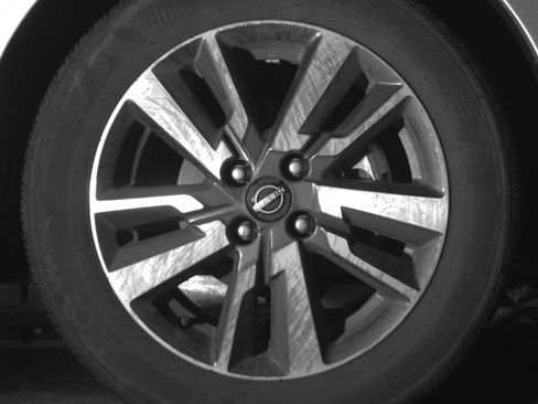 Used 2025 Nissan Versa SV FWD image 13
