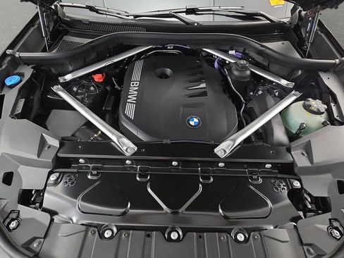 New 2026 BMW X5 xDrive40i w/ M Sport Package AWD/4WD image 30