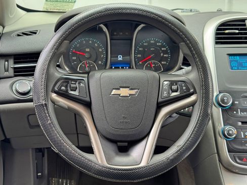Used 2015 Chevrolet Malibu LS FWD image 18