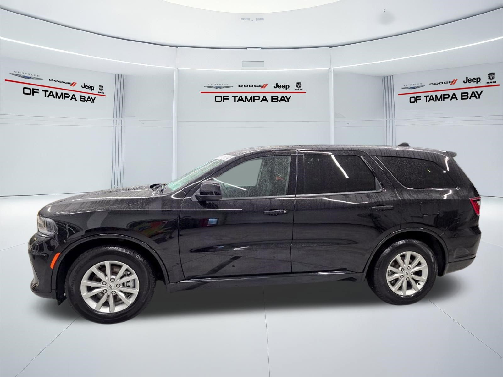 Used 2025 Dodge Durango GT RWD image 3