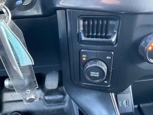 Certified 2022 Ford F150 XL w/ STX Appearance Package image 21