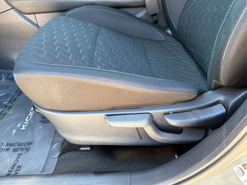 Used 2023 Nissan Kicks SV image 18