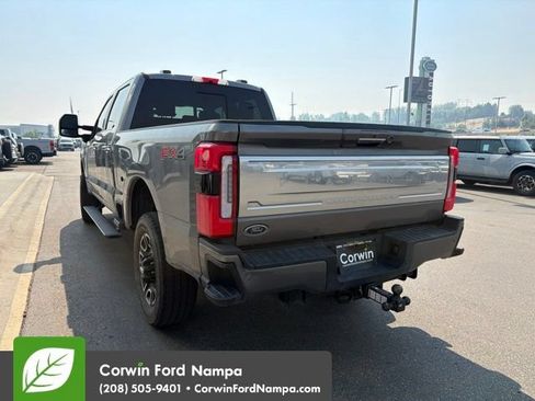 Used 2024 Ford F350 Platinum w/ FX4 Off-Road Package AWD/4WD image 8