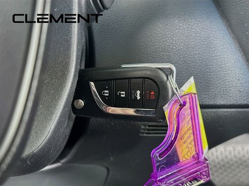 Used 2023 Toyota Corolla LE image 23