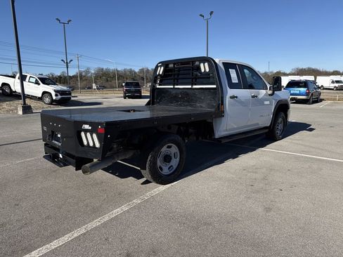 Used 2023 GMC Sierra 2500 Pro w/ Convenience Package image 3
