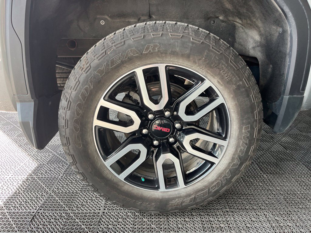 Used 2024 GMC Sierra 1500 AT4 w/ AT4 Premium Package AWD/4WD image 23