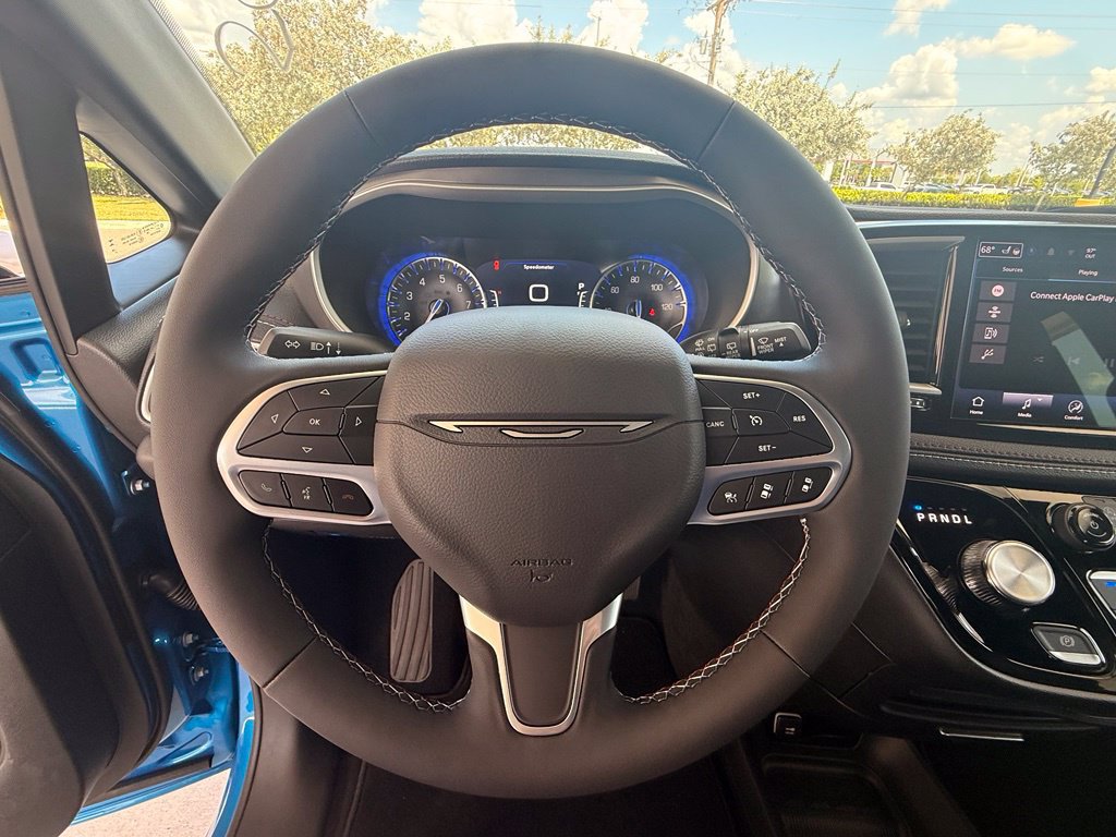 New 2027 Chrysler Pacifica Select FWD image 20