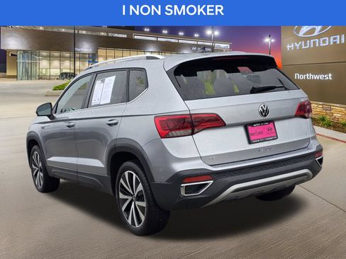 Used 2024 Volkswagen Taos SE FWD image 9