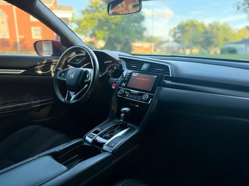 Used 2021 Honda Civic Sport image 12