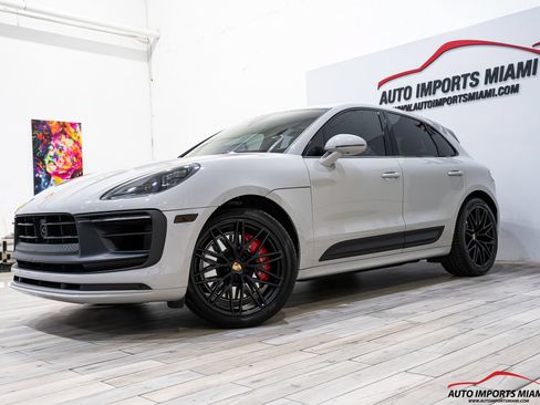Used 2023 Porsche Macan GTS AWD/4WD image 4