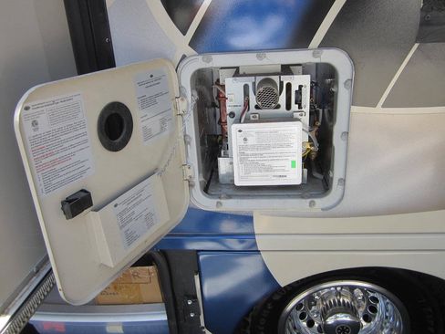 Used 2017 Mercedes-Benz Sprinter 3500 image 21