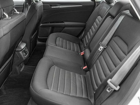 Used 2013 Ford Fusion SE FWD image 27