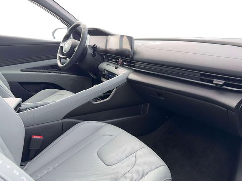 New 2026 Hyundai Elantra Limited image 13