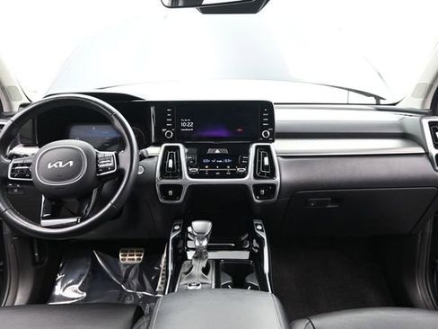 Used 2022 Kia Sorento SX FWD image 34