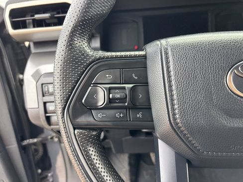 Used 2024 Toyota Tacoma SR5 AWD/4WD image 29