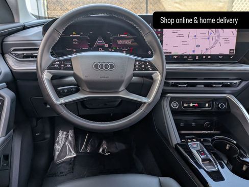 Used 2025 Audi Q5 Premium w/ Convenience Package image 8