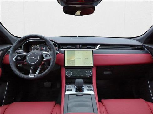 New 2025 Jaguar F-PACE R-Dynamic S image 15