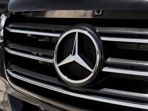 Used 2024 Mercedes-Benz Sprinter 3500 w/ Parking Package image 7