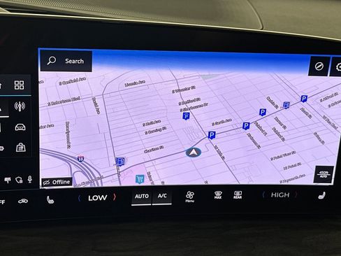 Used 2025 Audi Q5 Premium w/ Convenience Package image 18