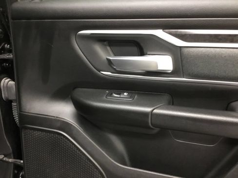 Used 2023 RAM 1500 Big Horn AWD/4WD image 18