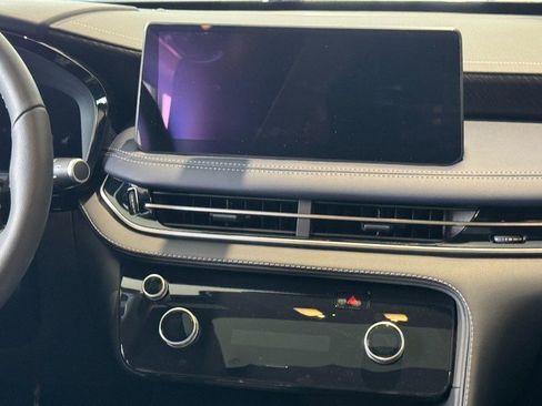 New 2026 INFINITI QX60 Sport image 8