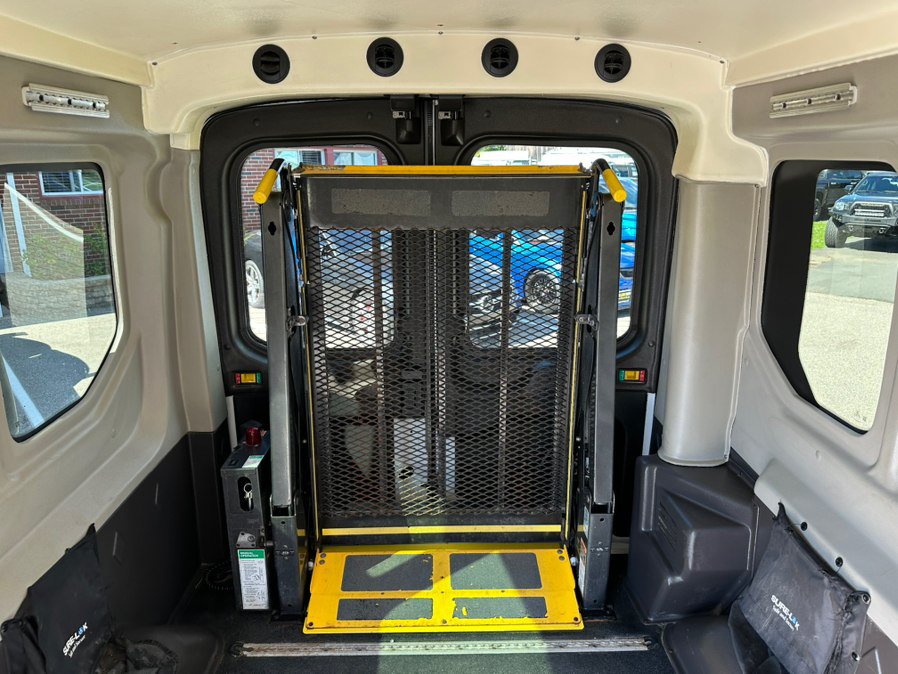 Used 2018 Ford Transit 150 148 Medium Roof RWD image 25