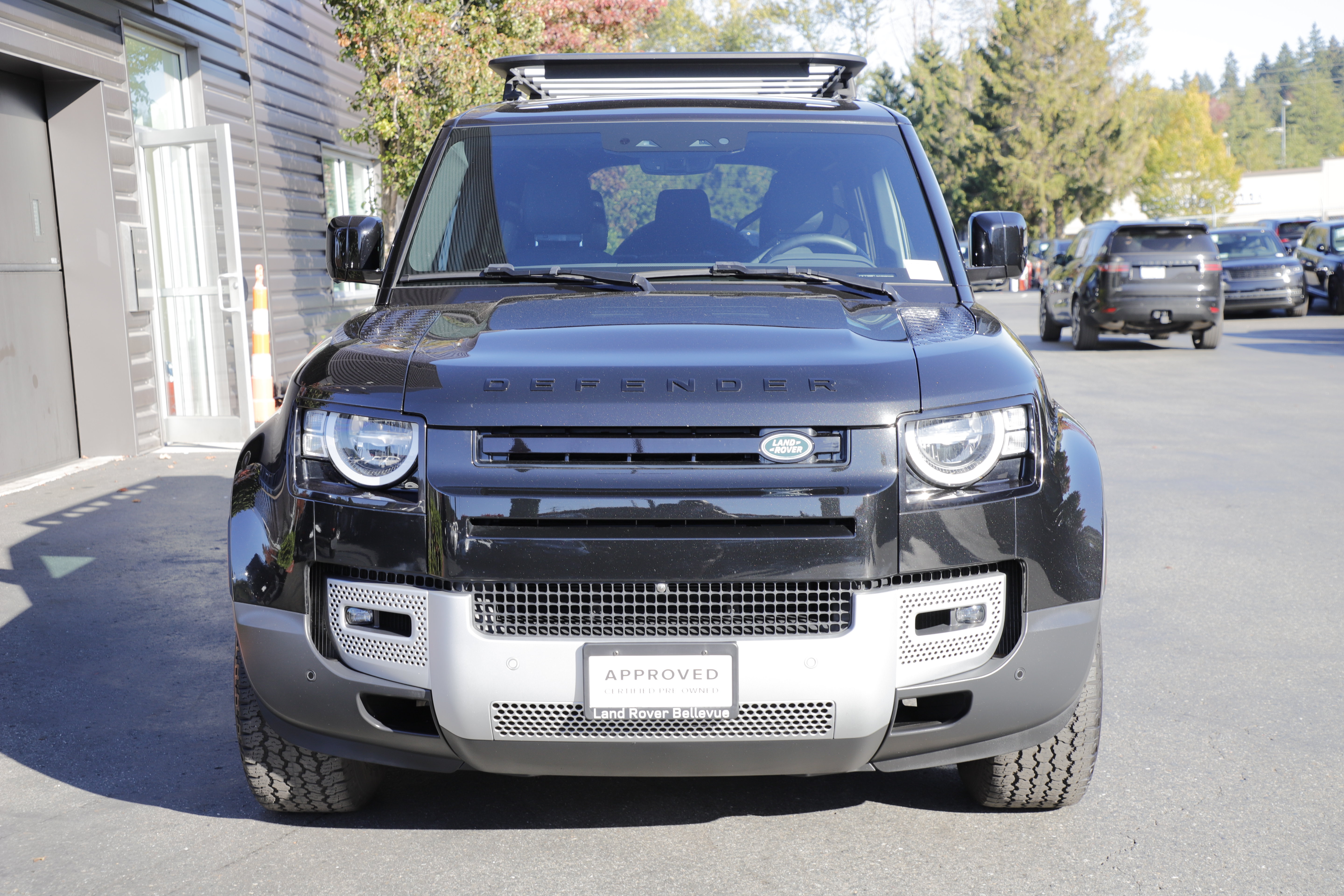 Used 2023 Land Rover Defender 110 S AWD/4WD image 4