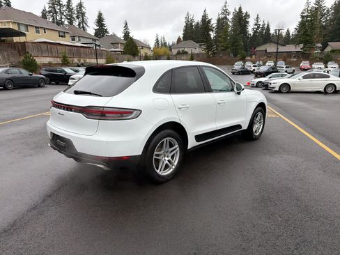 Used 2020 Porsche Macan image 4