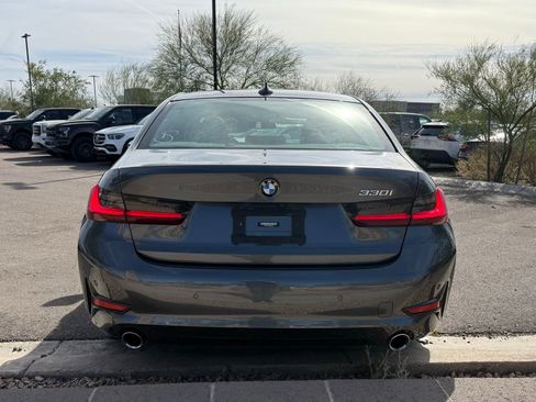 Used 2022 BMW 330i Sedan w/ Premium Package image 4